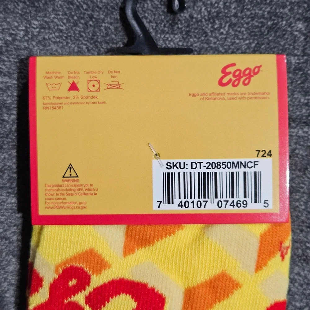 Eggo Waffle Men's Crew Socks Yellow Red Logo Novelty Shoe Size 6-12 DT-20850MNCF